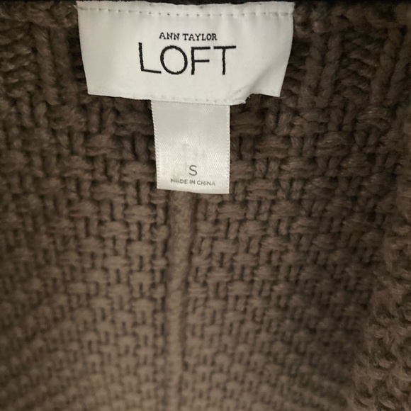 Sweater - Picture 3 of 4